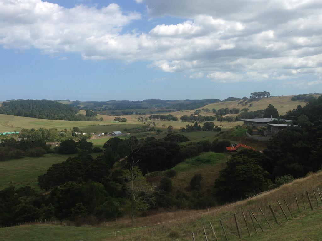 Pukeatua Farmstay Waimauku Exteriör bild