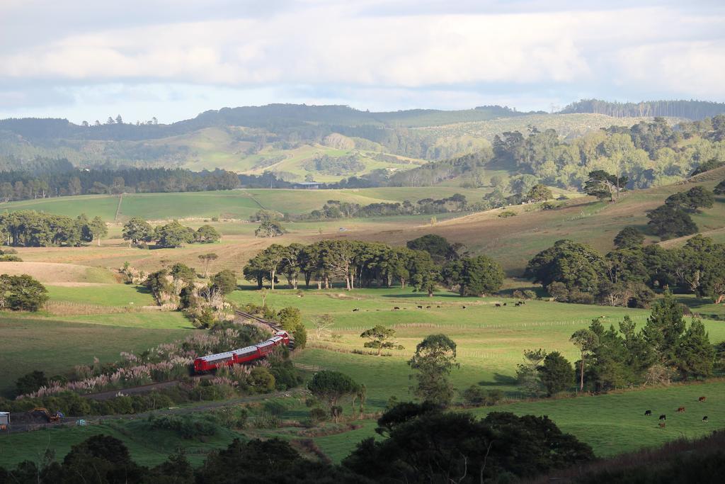 Pukeatua Farmstay Waimauku Exteriör bild
