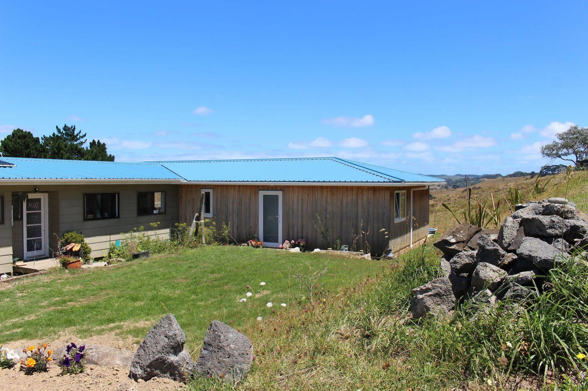 Pukeatua Farmstay Waimauku Exteriör bild