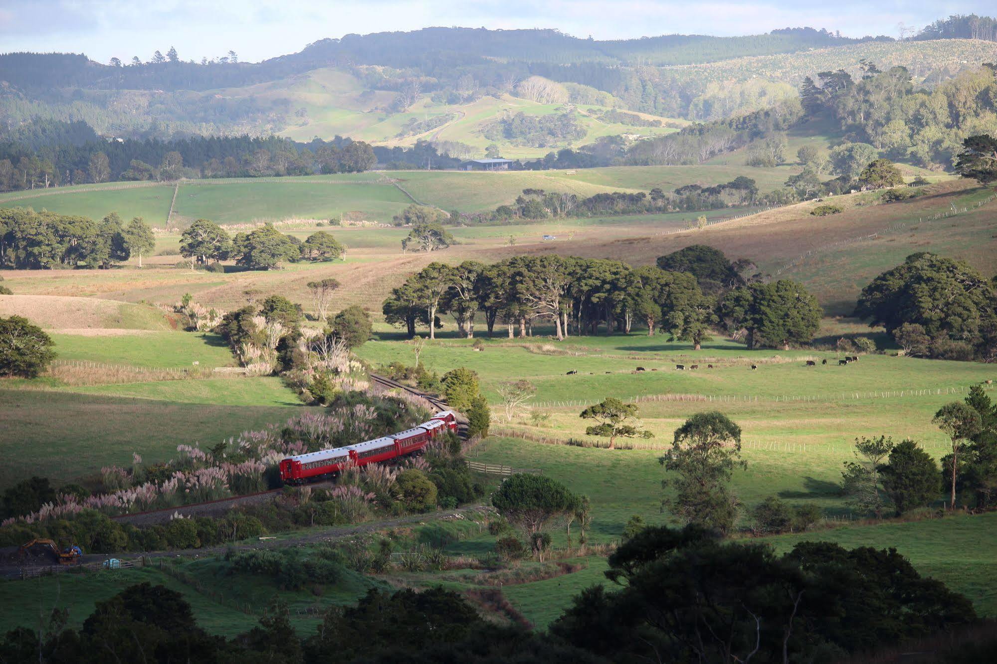 Pukeatua Farmstay Waimauku Exteriör bild
