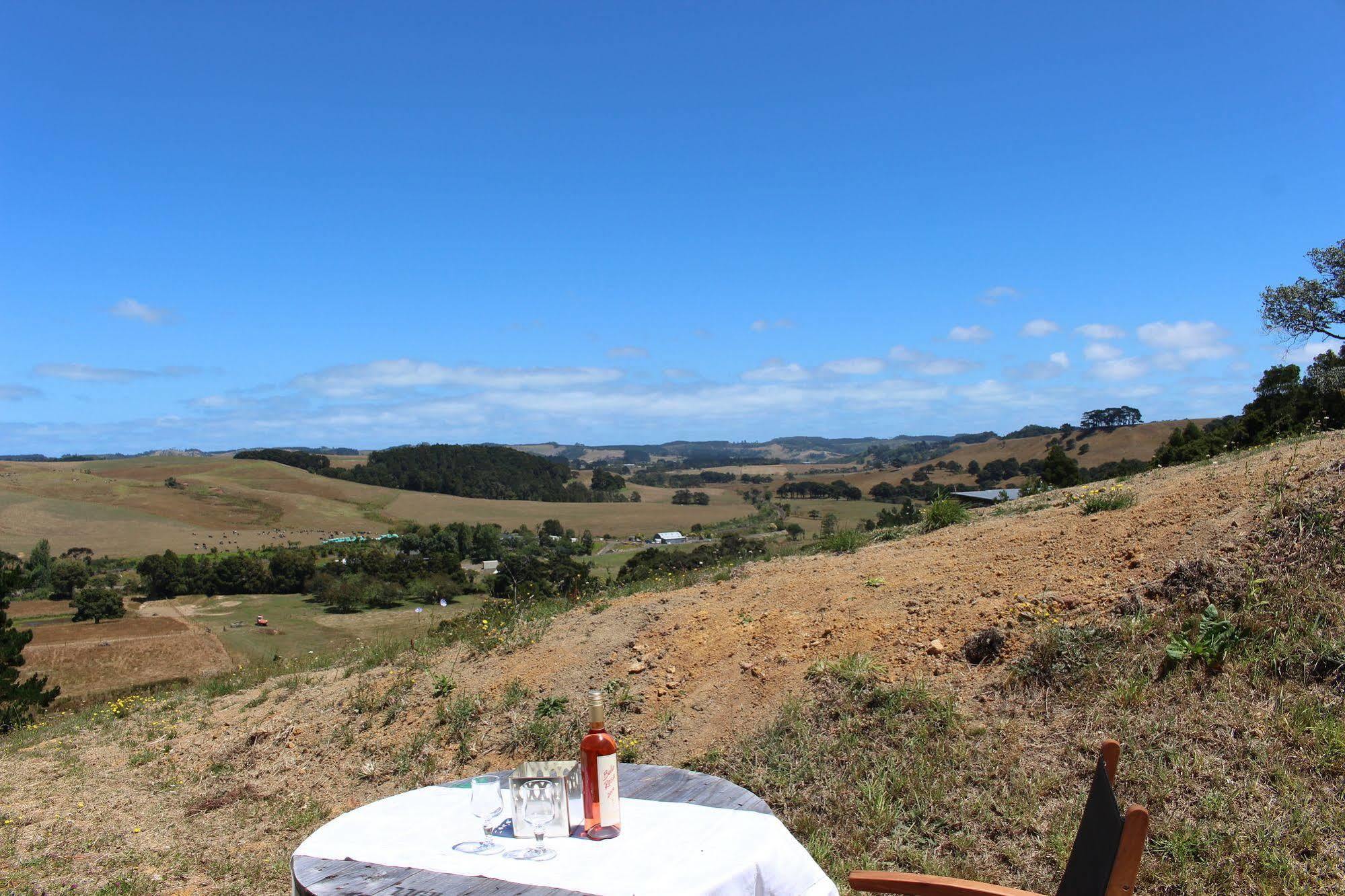 Pukeatua Farmstay Waimauku Exteriör bild